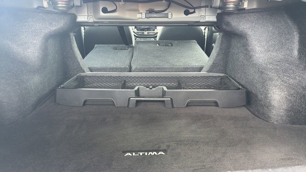 Certified 2025 Nissan Altima 2.5 SR w/ SR Premium Package image 13