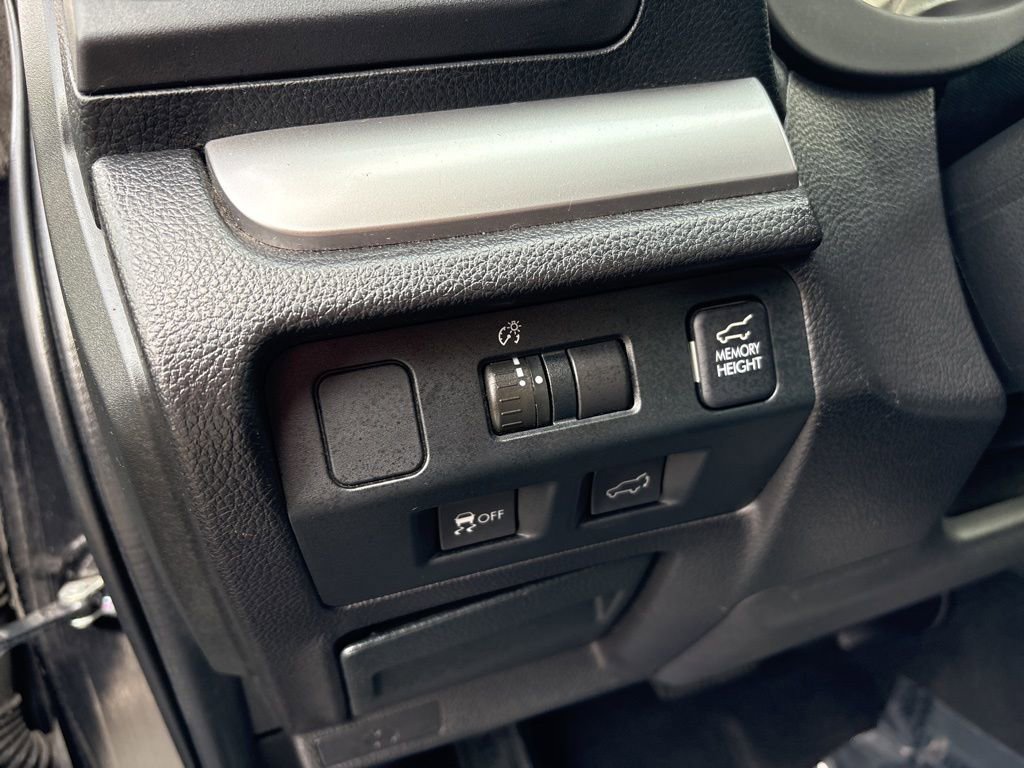 Used 2015 Subaru Forester 2.5i Limited image 22