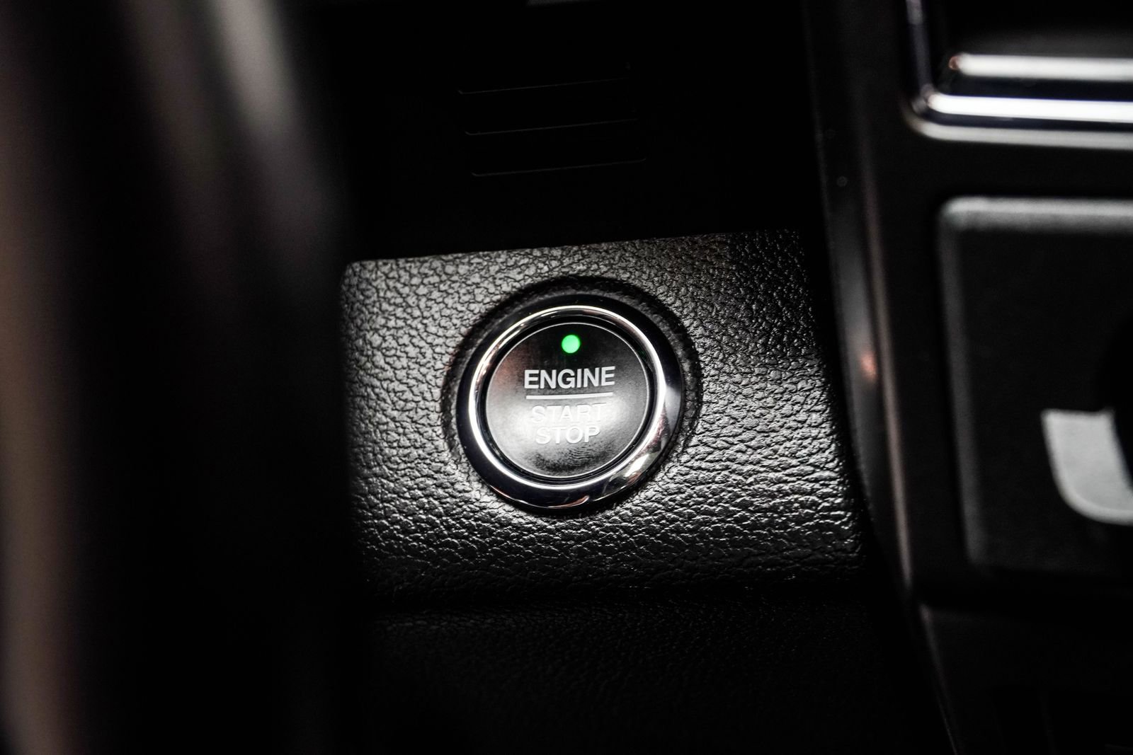 Used 2020 Ford Expedition Limited w/ Equipment Group 302A image 20