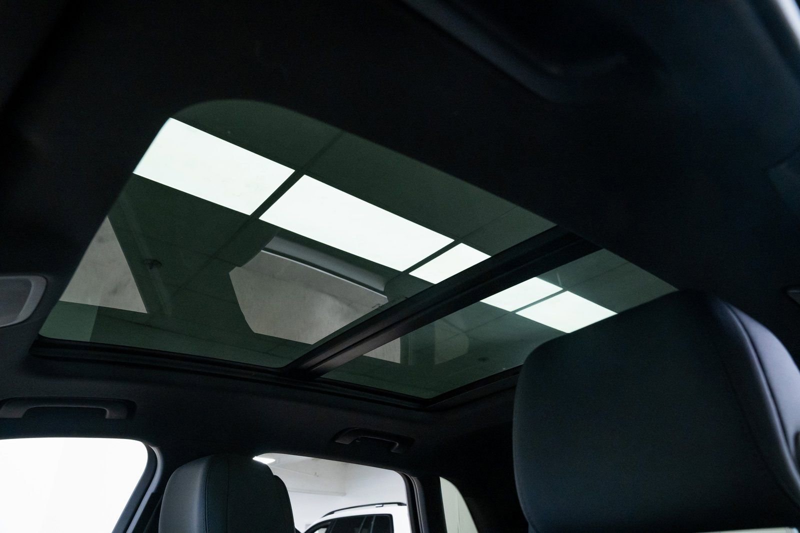 Used 2024 Audi Q3 2.0T Premium Plus w/ Premium Plus Package image 16