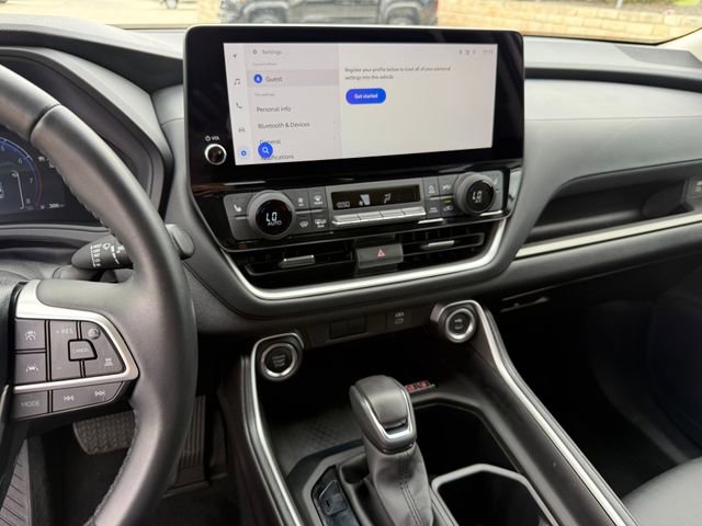 Used 2025 Toyota Grand Highlander FWD image 19