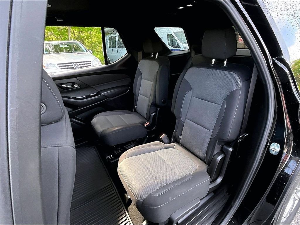 Used 2023 Chevrolet Traverse LT AWD/4WD image 14