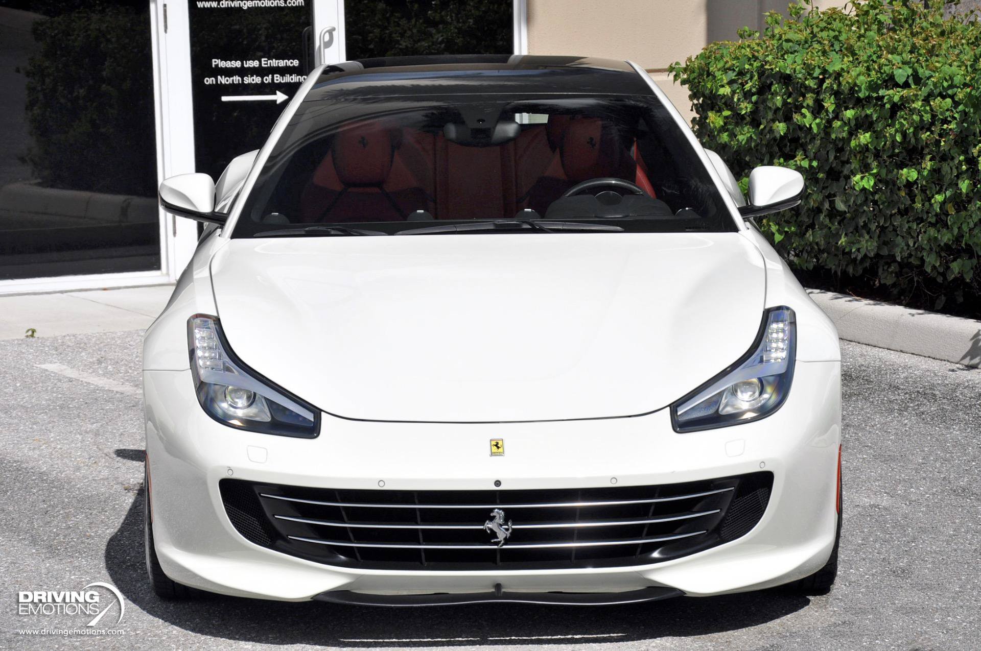 Used 2017 Ferrari GTC4Lusso AWD/4WD image 38