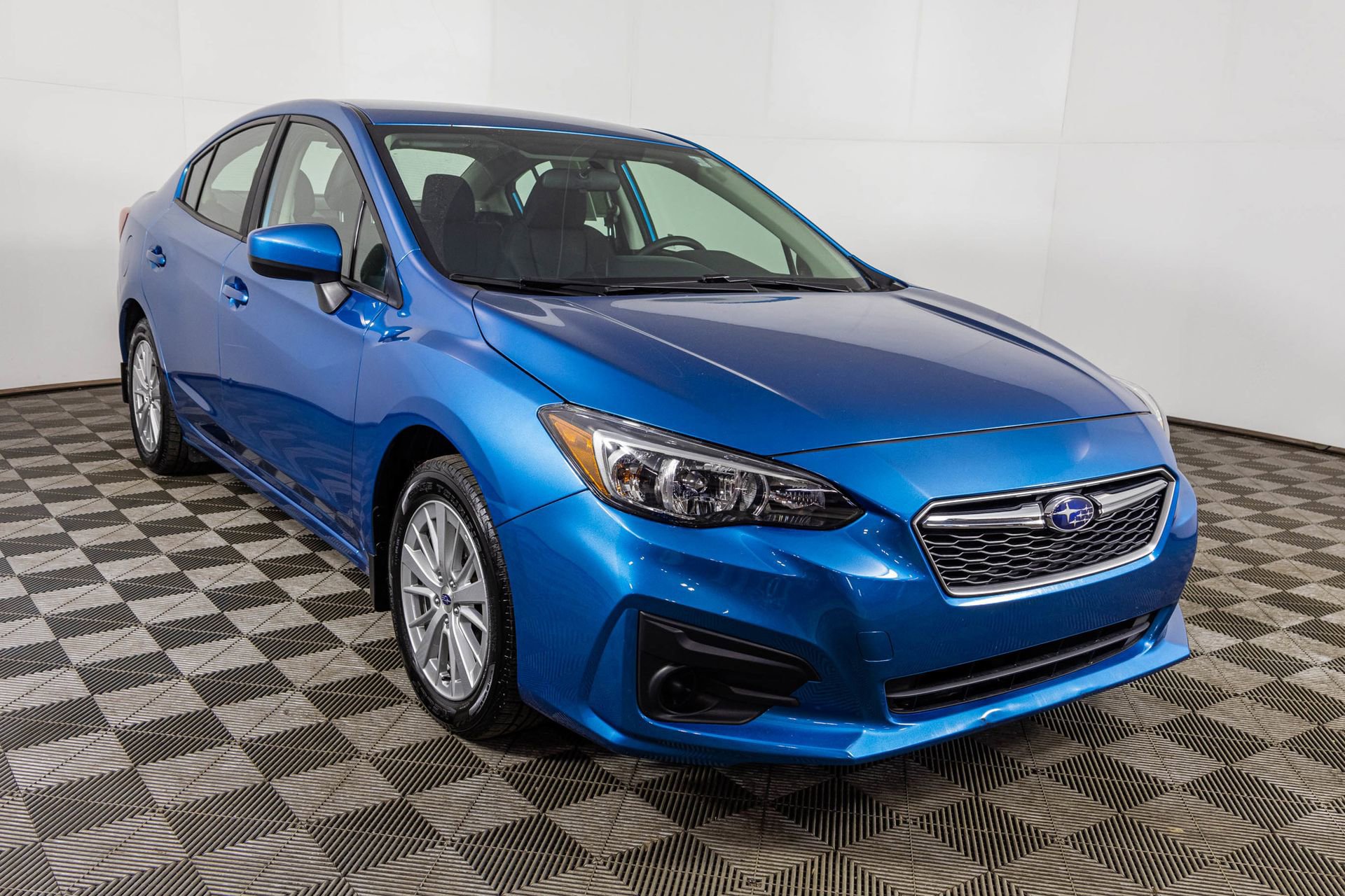 Used 2018 Subaru Impreza 2.0i Premium image 11