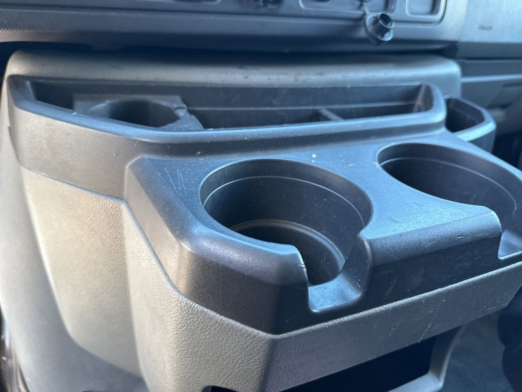 Used 2015 Ford E-350 and Econoline 350 Super Duty image 18