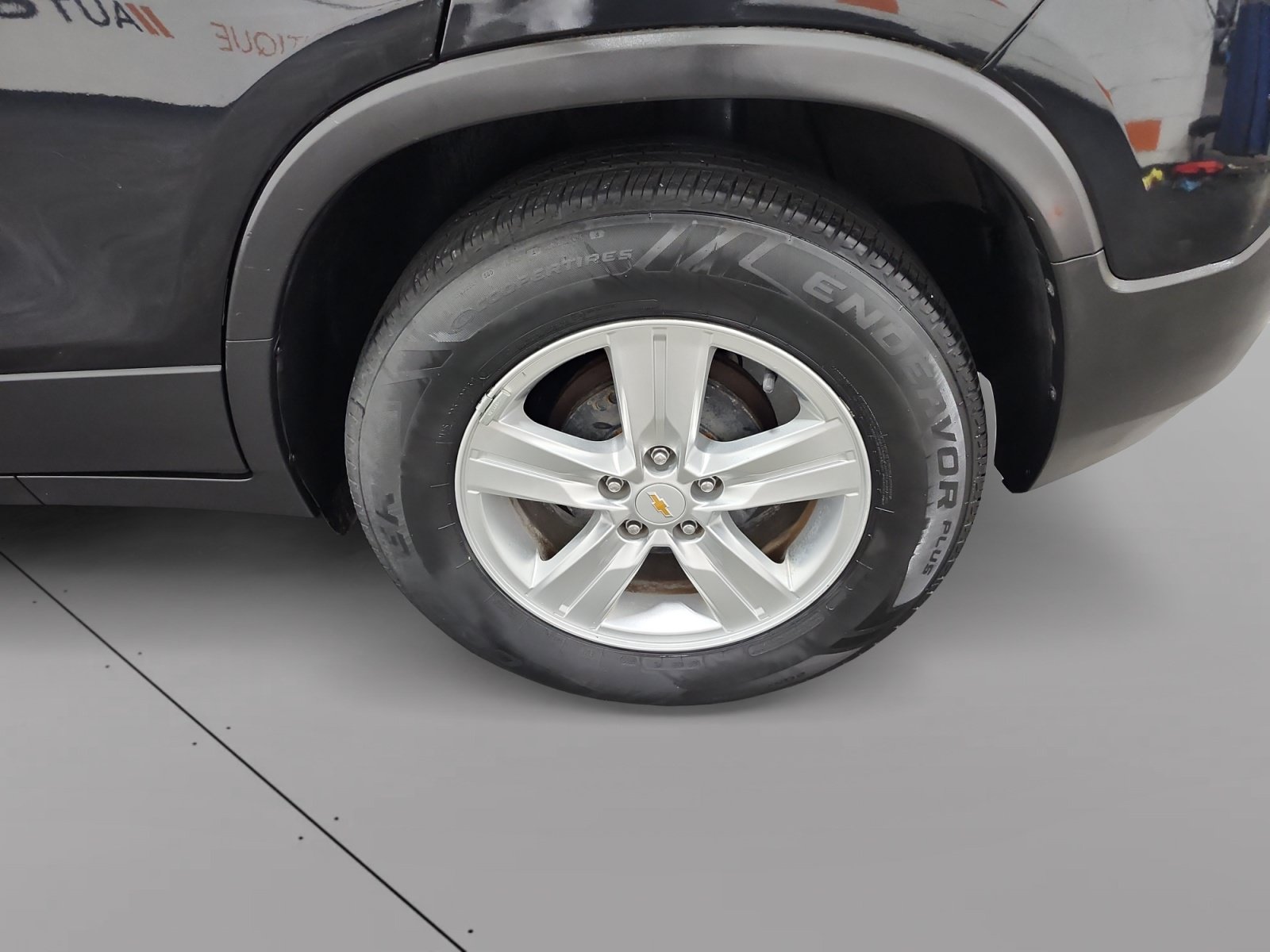 Used 2016 Chevrolet Trax LT w/ LT Sun and Sound Package FWD image 14