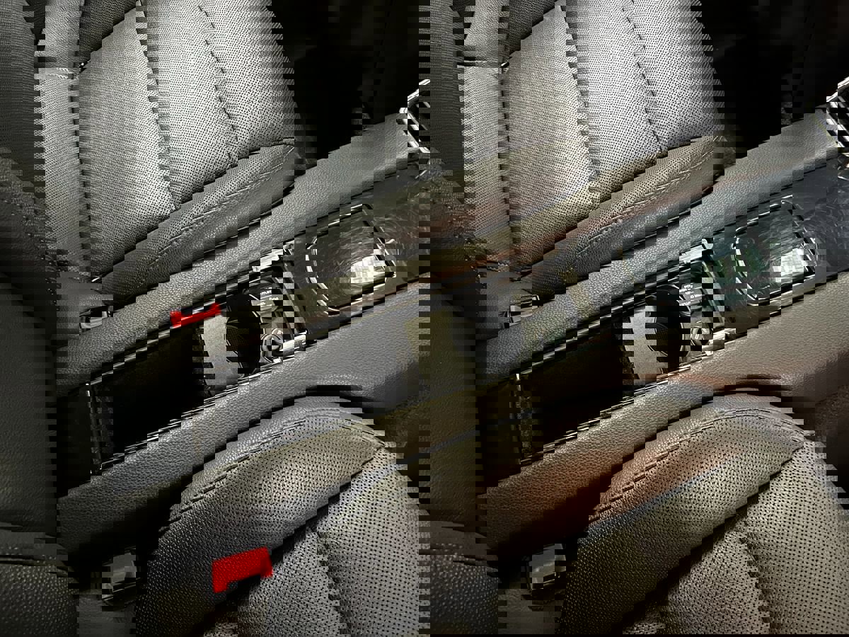 Used 2012 Porsche Panamera 4 image 56