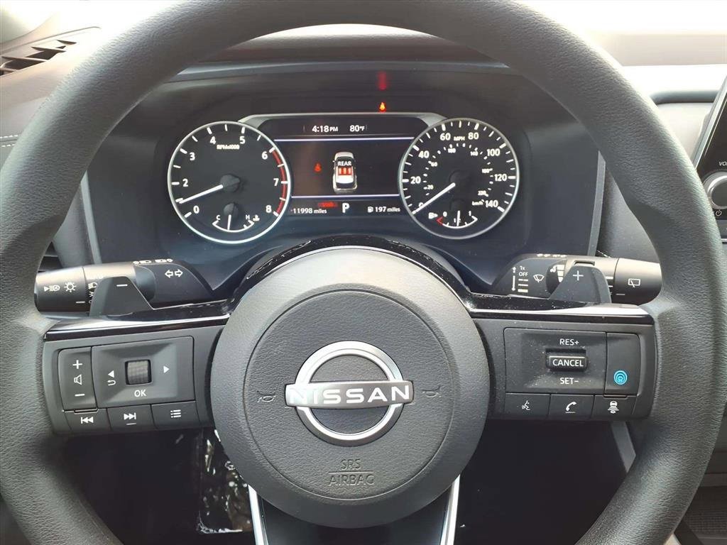 Used 2023 Nissan Rogue SV image 15