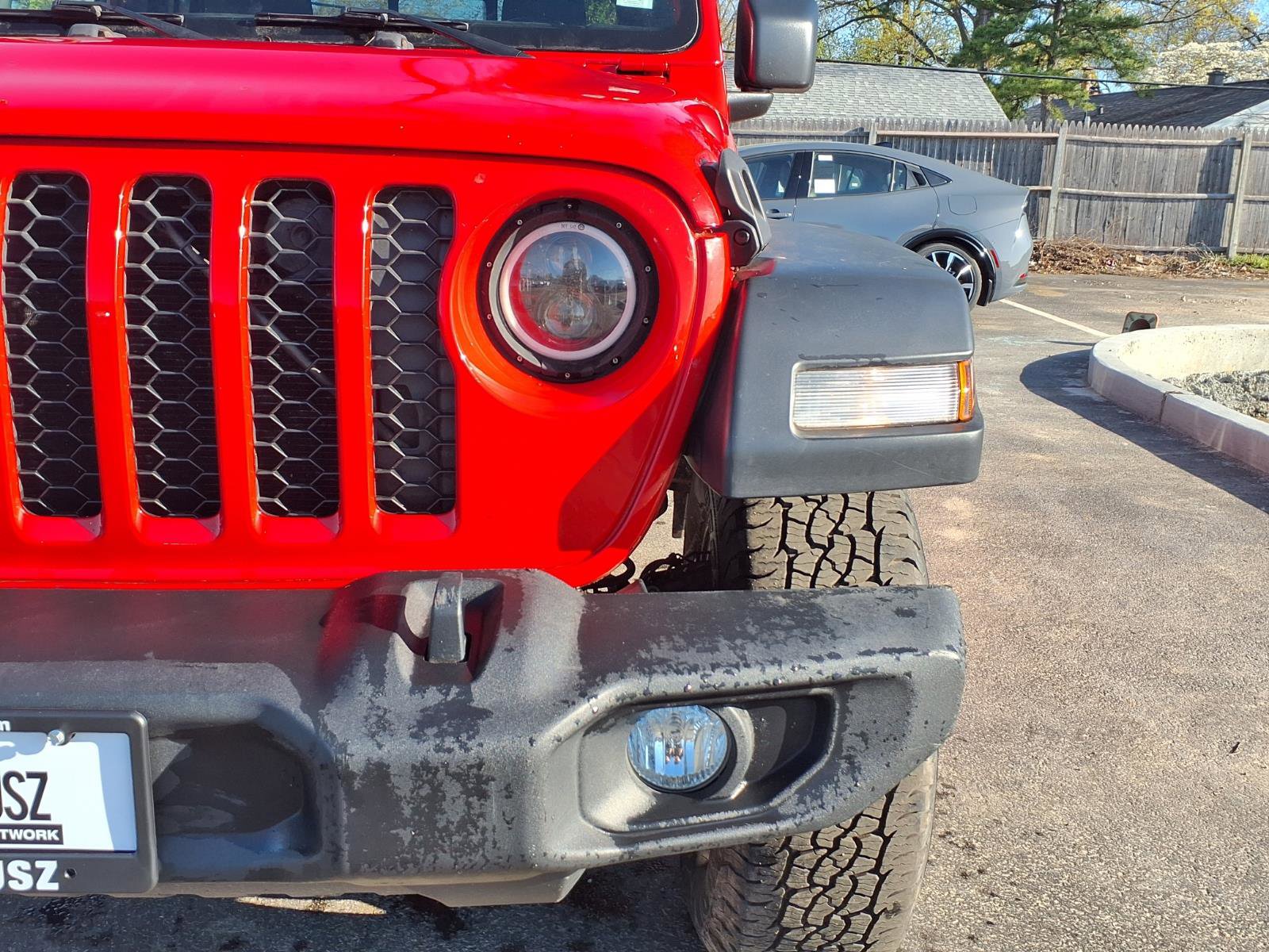 Used 2020 Jeep Gladiator Sport w/ Quick Order Package 24S AWD/4WD image 32