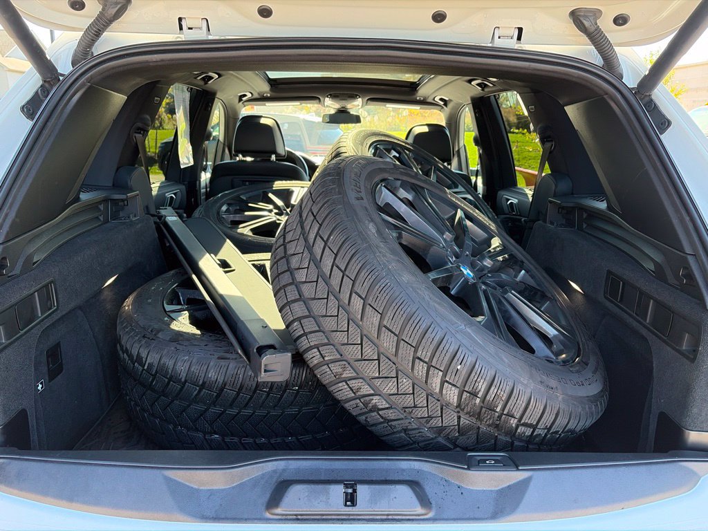 Used 2021 BMW X5 M50i AWD/4WD image 13