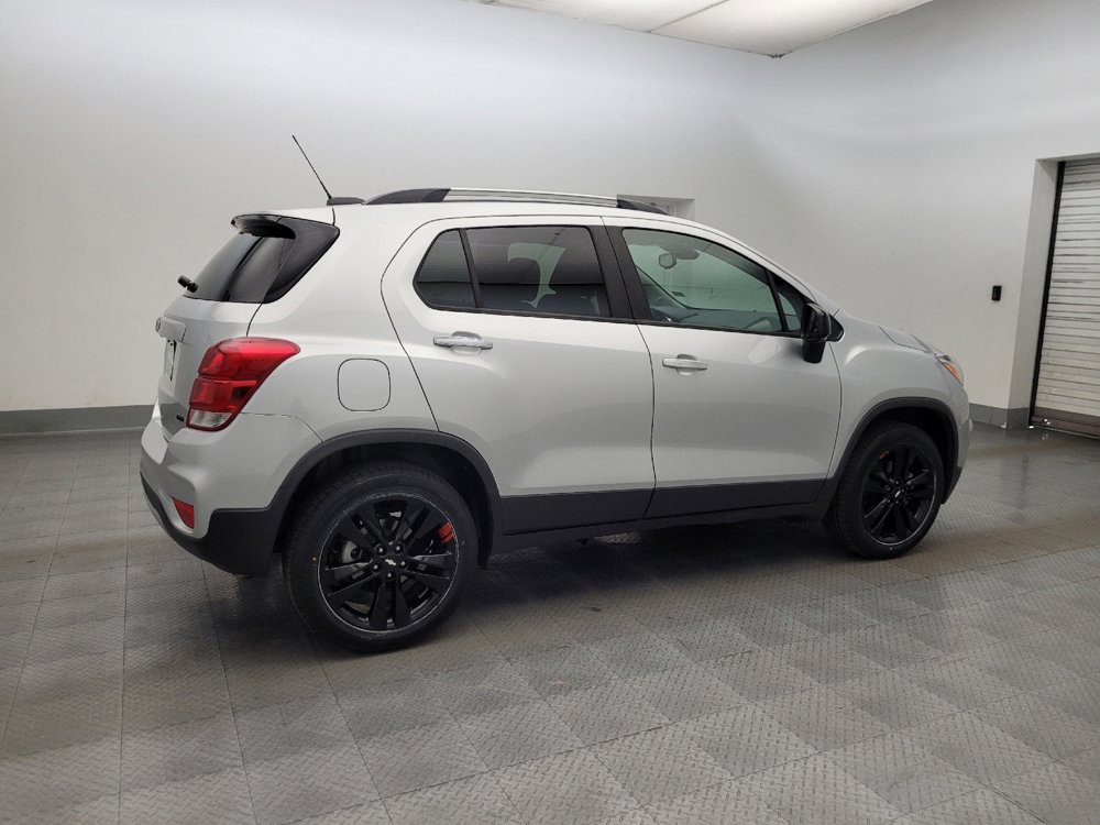 Used 2020 Chevrolet Trax LT w/ Redline Edition AWD/4WD image 10