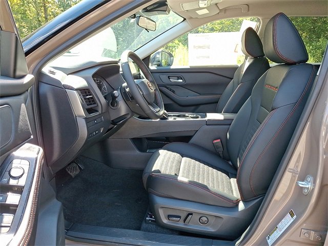 New 2026 Nissan Rogue SV image 6