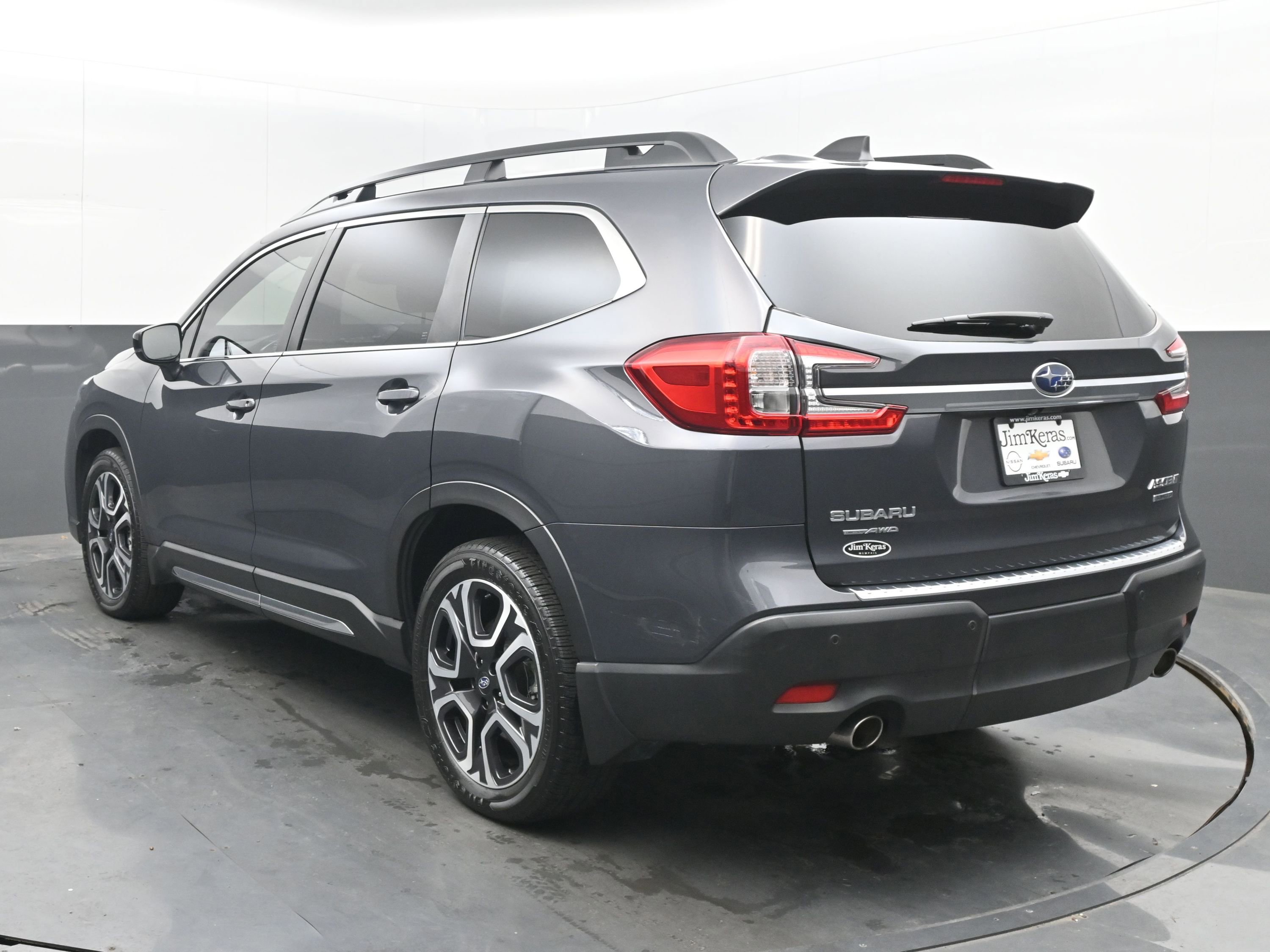 Used 2024 Subaru Ascent Limited image 8