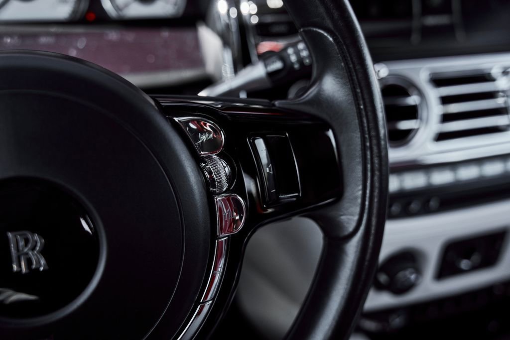 Used 2020 Rolls-Royce Wraith RWD image 50