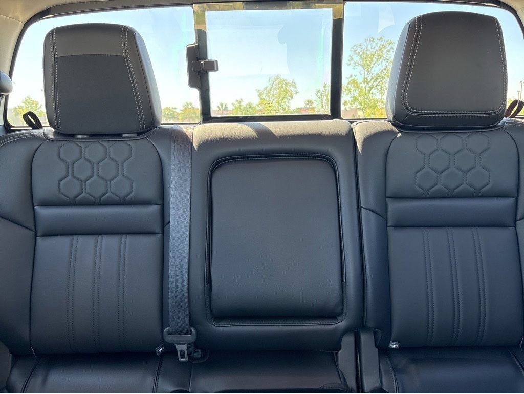 Used 2024 Nissan Frontier SL w/ Technology Package RWD image 20