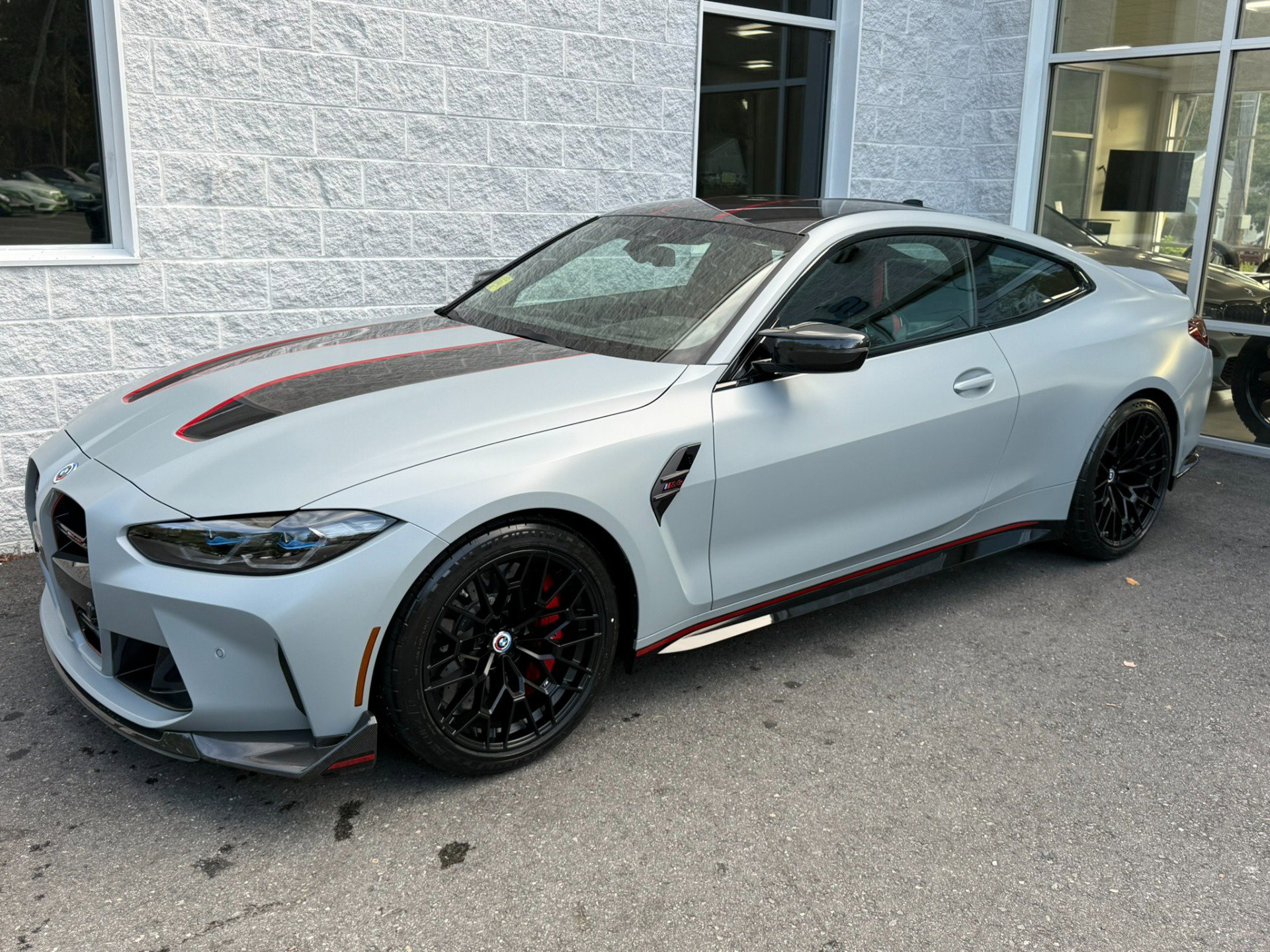 Used 2023 BMW M4 CSL image 1