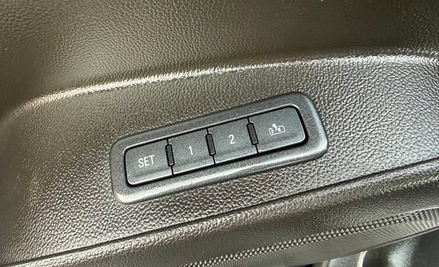 Used 2017 Chevrolet Tahoe Premier AWD/4WD image 22