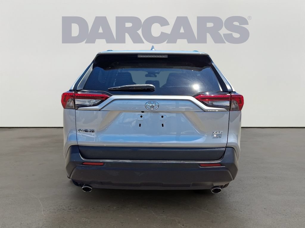 Used 2019 Toyota RAV4 XLE Premium w/ Cold Weather Package AWD/4WD image 5