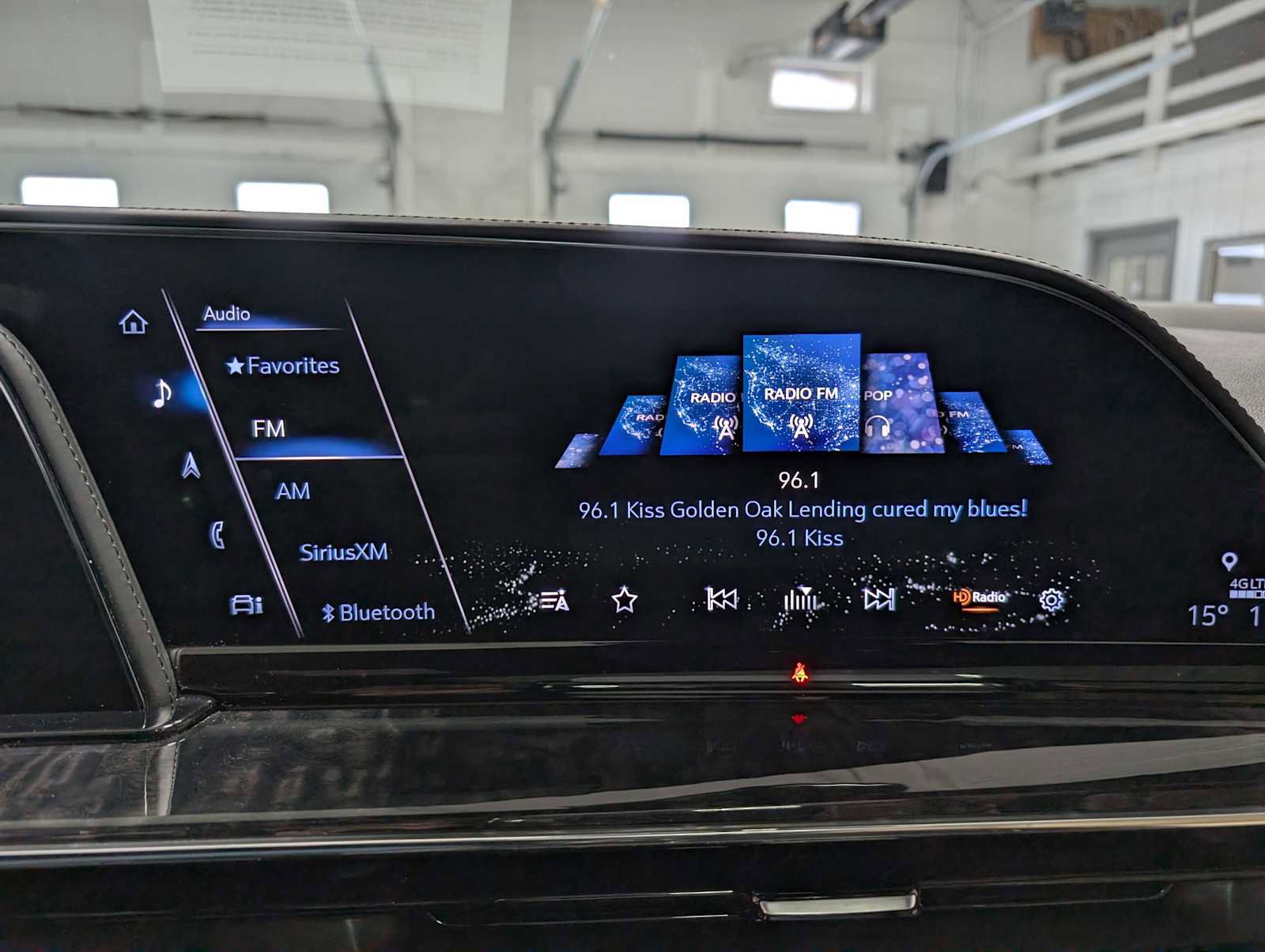 Certified 2021 Cadillac Escalade Premium Luxury image 29