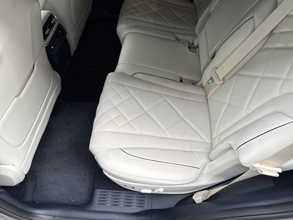 New 2025 Genesis GV80 3.5T Prestige image 14