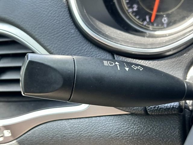 Used 2022 Jeep Cherokee Latitude Lux w/ Mopar Interior Package FWD image 32