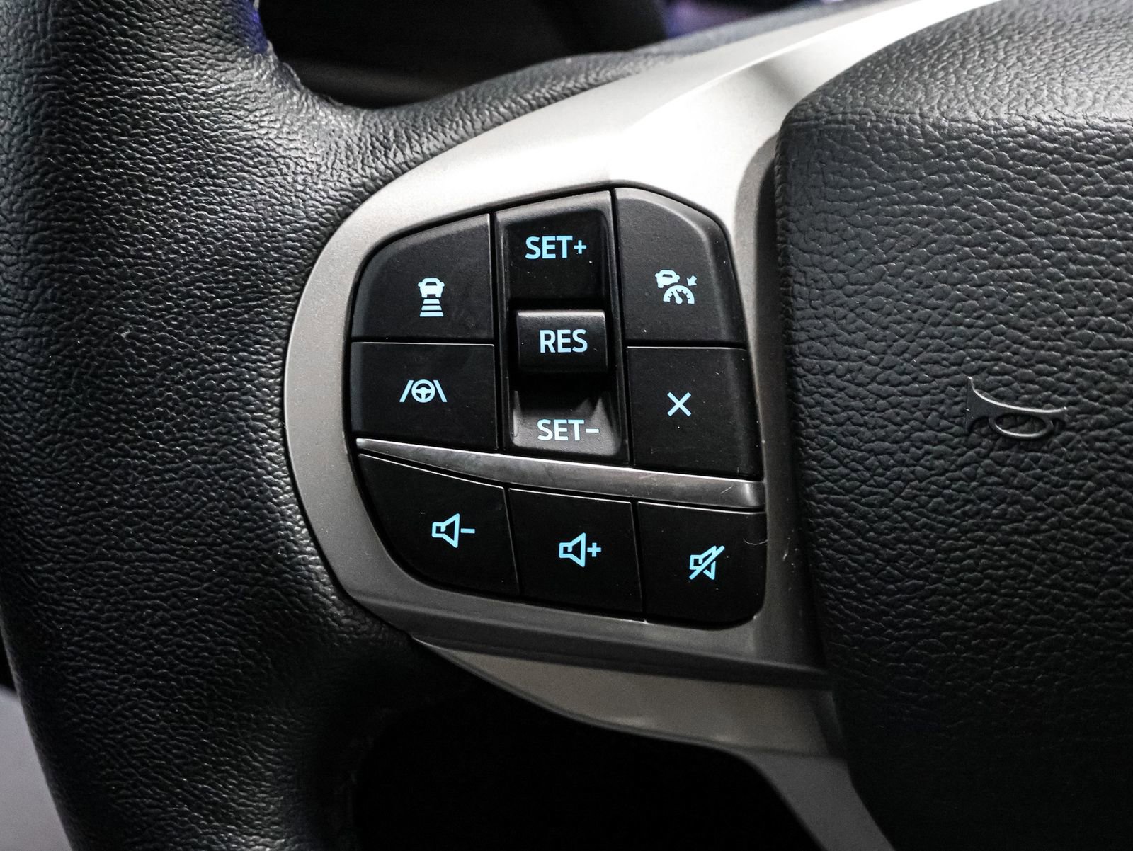 Used 2023 Ford Explorer Limited w/ Equipment Group 301A image 30