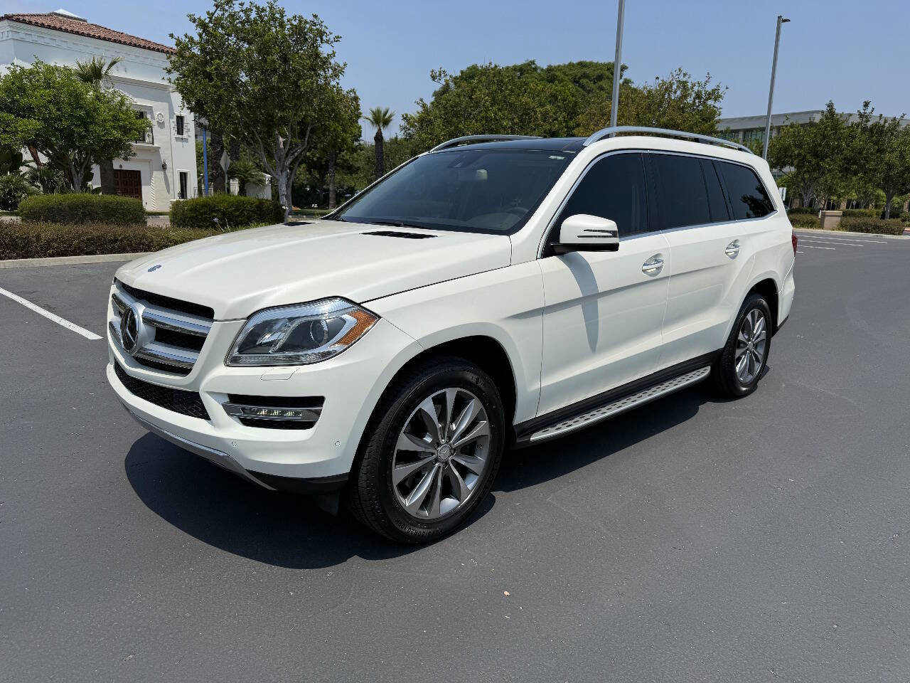 Used 2013 Mercedes-Benz GL 450 GL 450 4MATIC AWD 4dr SUV image 1