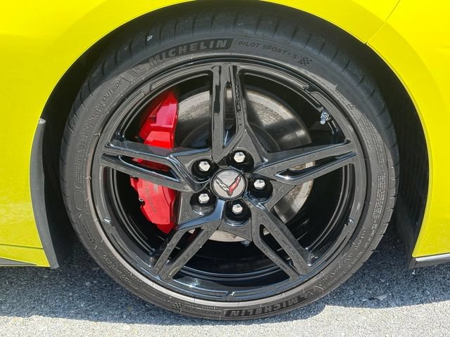 Used 2021 Chevrolet Corvette Stingray Preferred Conv w/ Z51 Performance Package RWD image 11