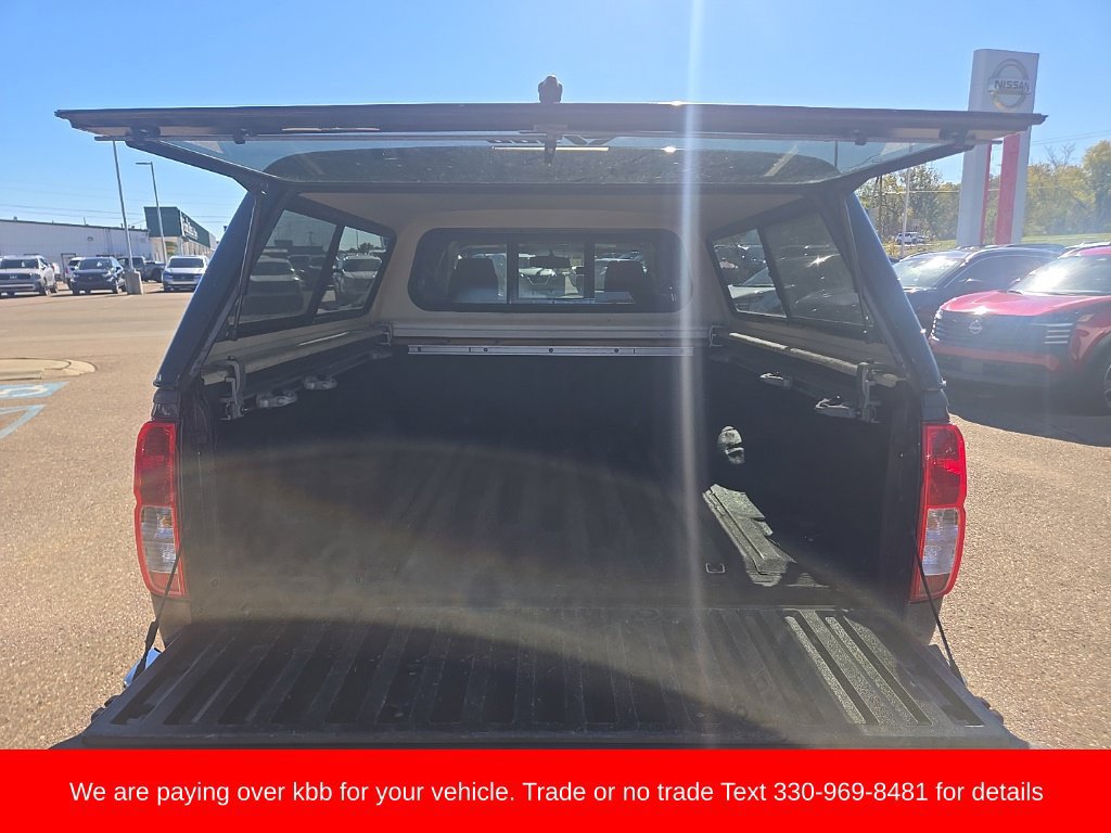 Used 2013 Nissan Frontier SV w/ SV Value Truck Pkg AWD/4WD image 26
