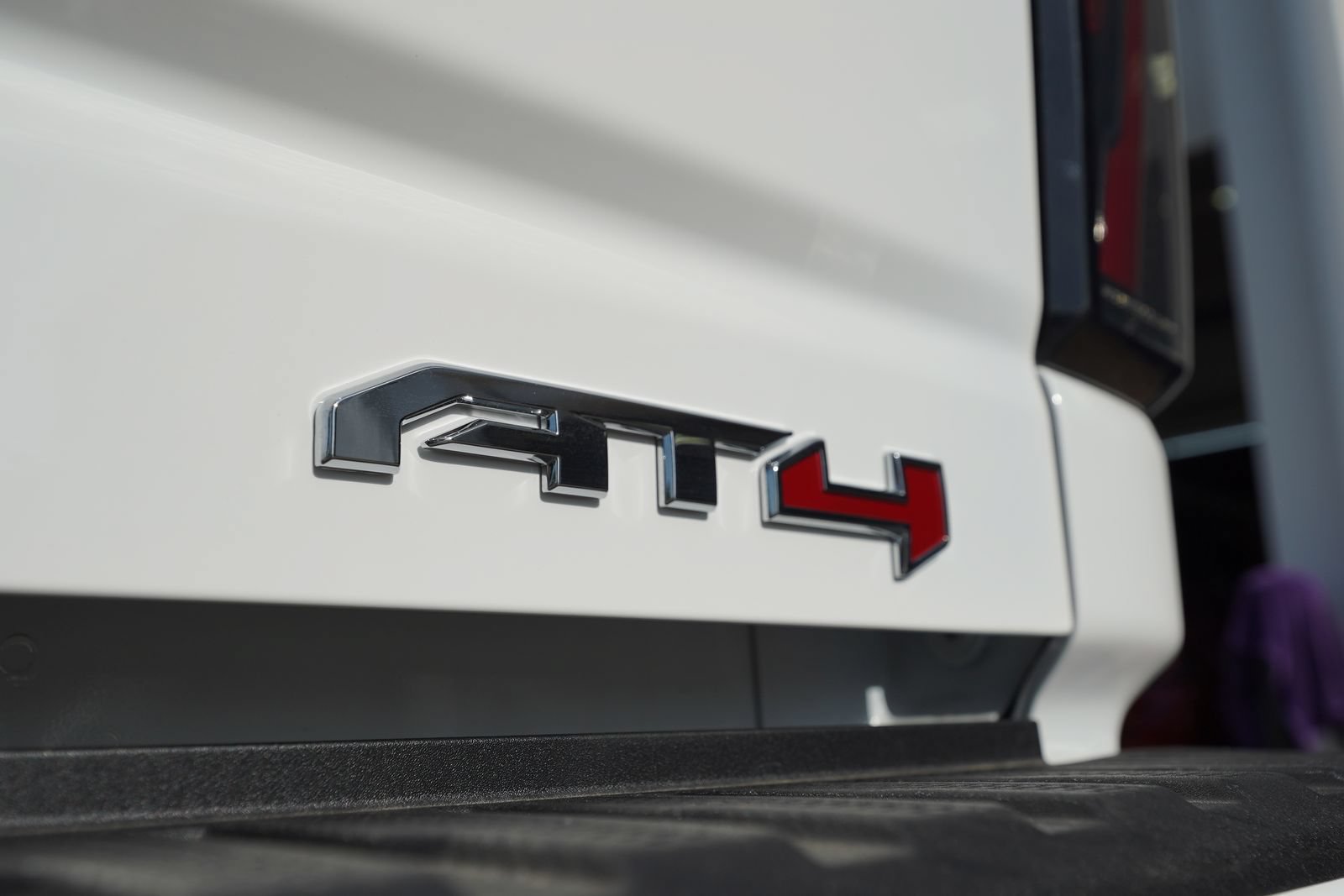 New 2026 GMC Sierra 2500 AT4 w/ AT4 Premium Plus Package AWD/4WD image 22