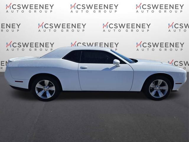 Used 2021 Dodge Challenger SXT w/ Driver Convenience Group image 6