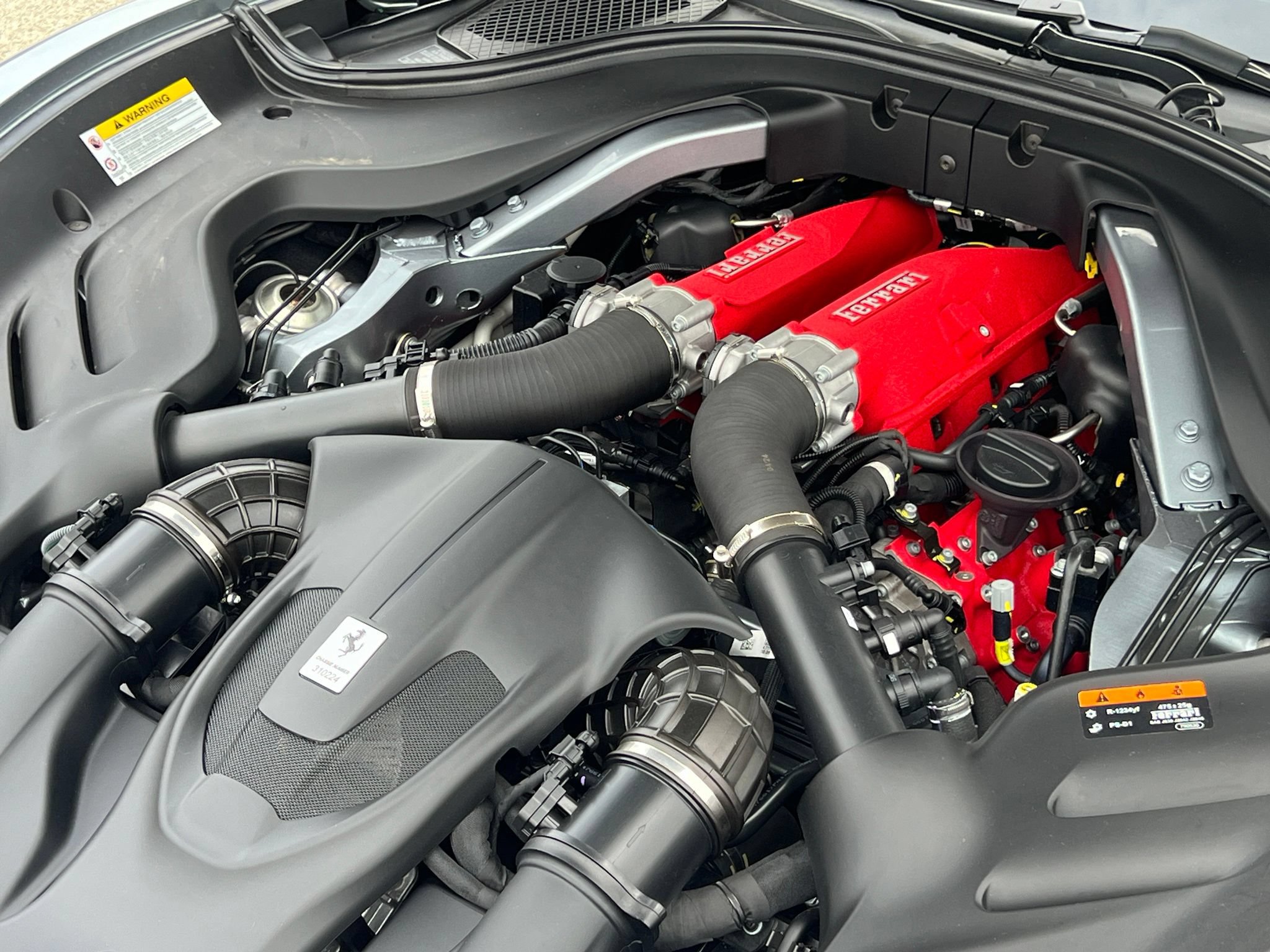 Used 2024 Ferrari Roma Spider RWD image 49