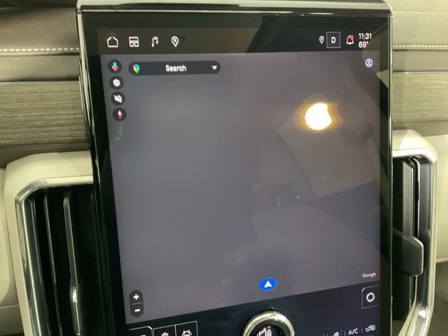Used 2025 GMC Acadia Denali w/ Super Cruise Package FWD image 14
