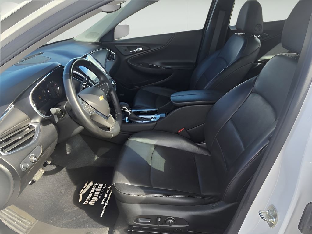 Used 2024 Chevrolet Malibu LT image 12