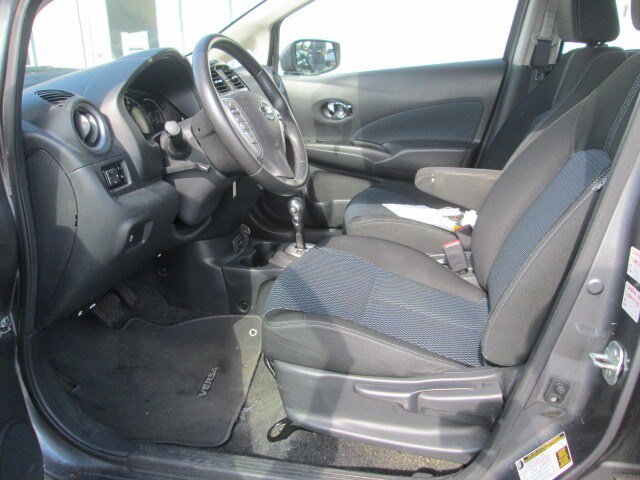 Used 2017 Nissan Versa Note SV FWD image 4