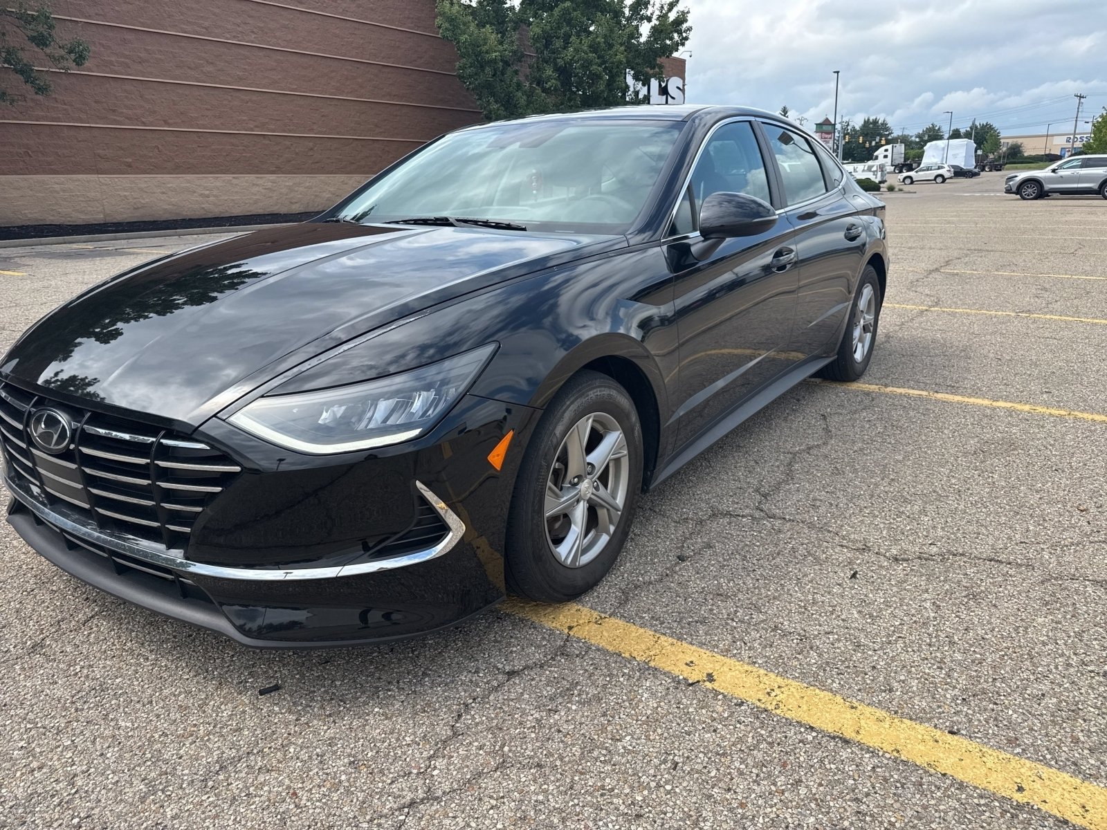 Used 2023 Hyundai Sonata SE FWD image 8