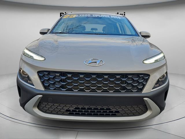 Used 2023 Hyundai Kona SE image 5