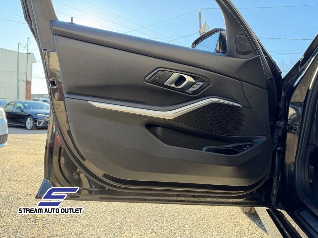 Used 2024 BMW 330i xDrive Sedan image 29