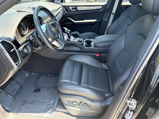 Used 2022 Porsche Cayenne Platinum Edition AWD/4WD image 11