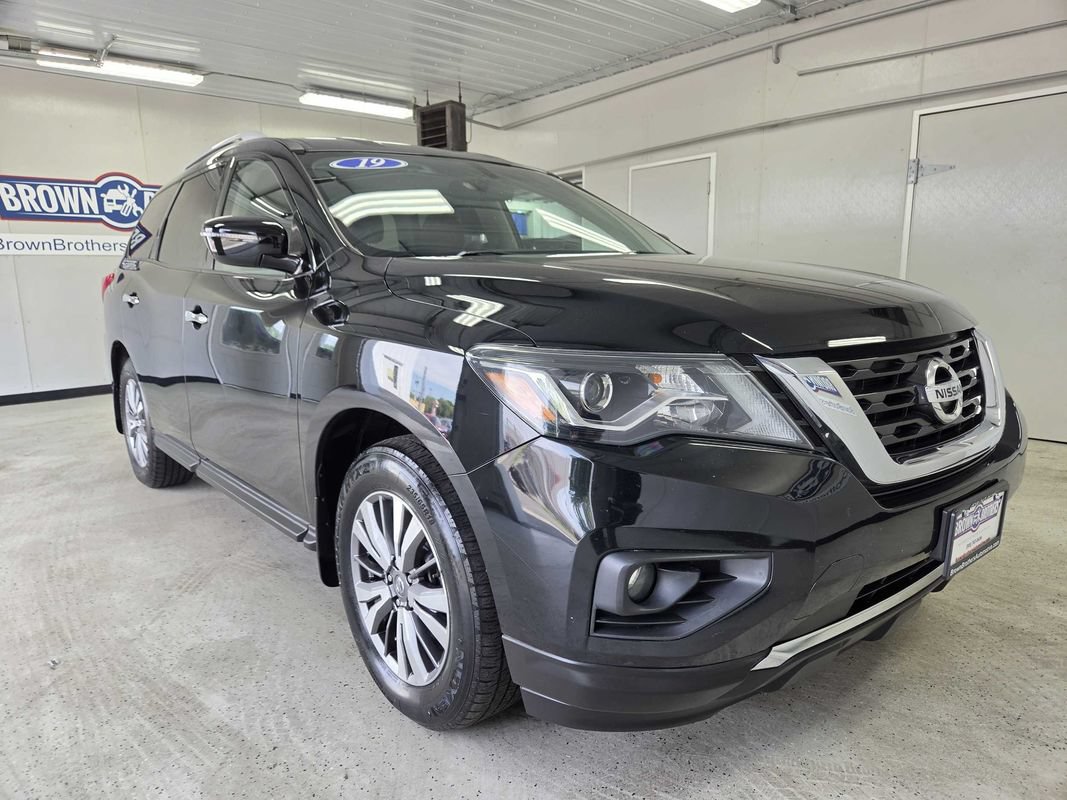 Used 2019 Nissan Pathfinder SV AWD/4WD image 13
