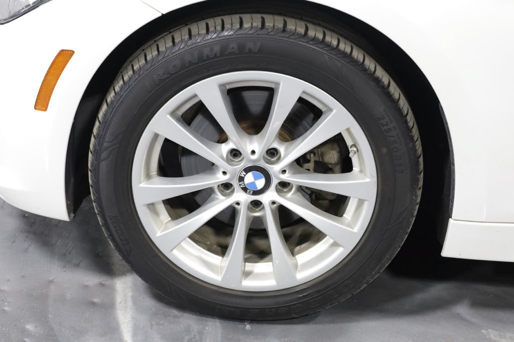 Used 2017 BMW 320i xDrive Sedan AWD/4WD image 39