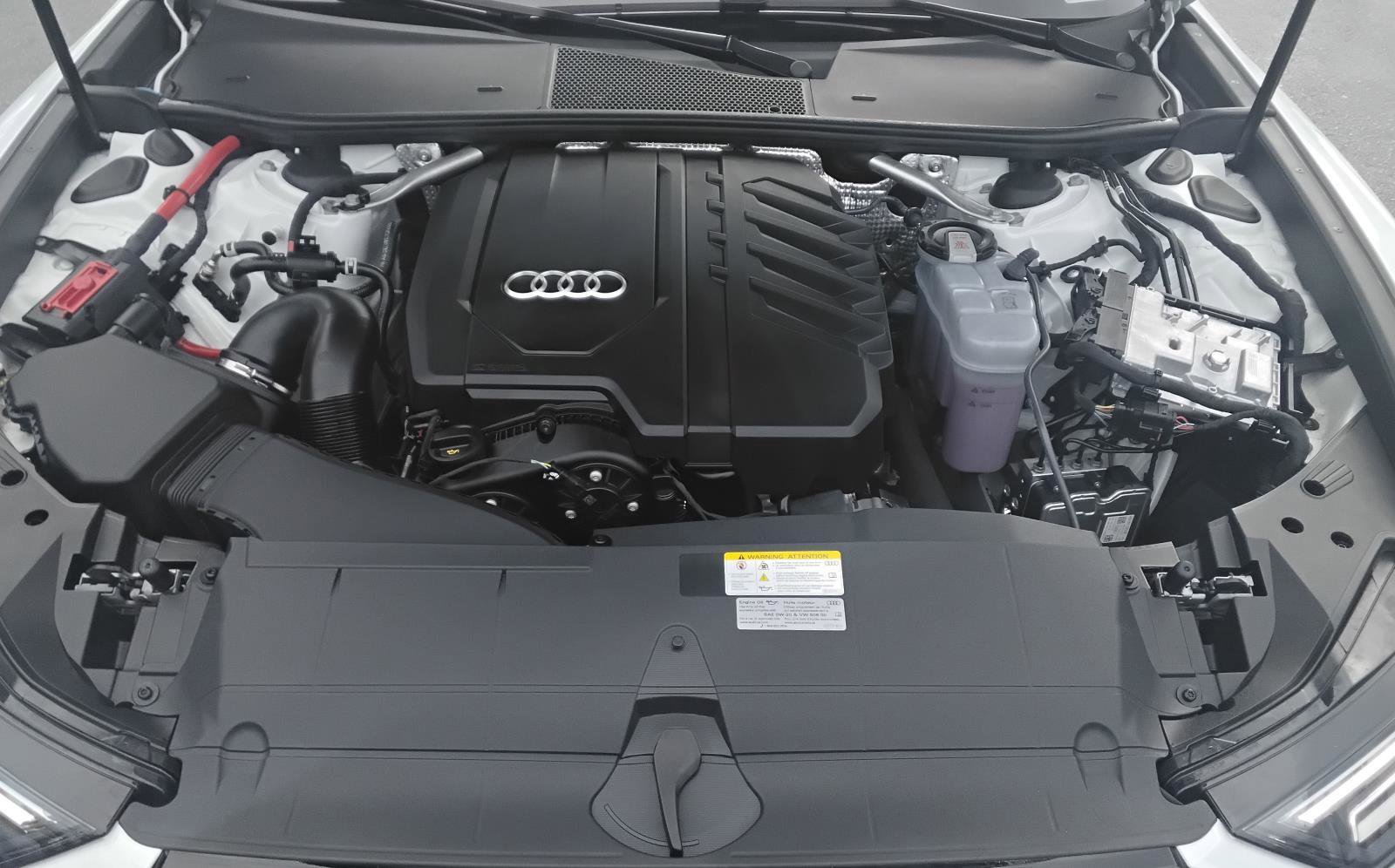 Certified 2025 Audi A6 2.0T Premium w/ Convenience Plus Package image 11