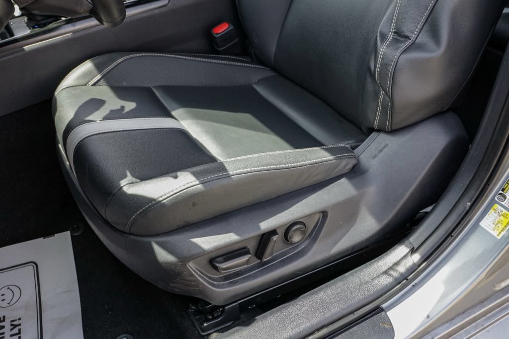 Used 2025 Toyota Camry SE FWD image 20