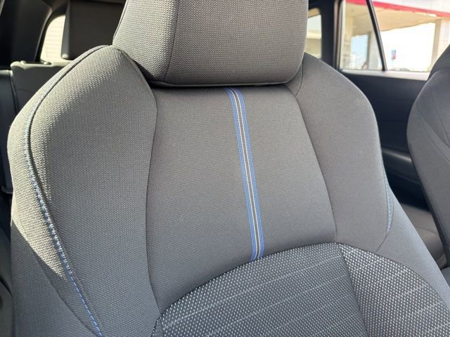 Used 2024 Toyota Corolla Cross AWD Hybrid w/ Moonroof Package image 36