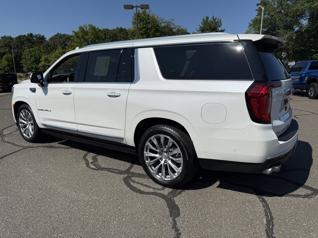 Certified 2024 GMC Yukon XL Denali w/ Denali Reserve Package image 37