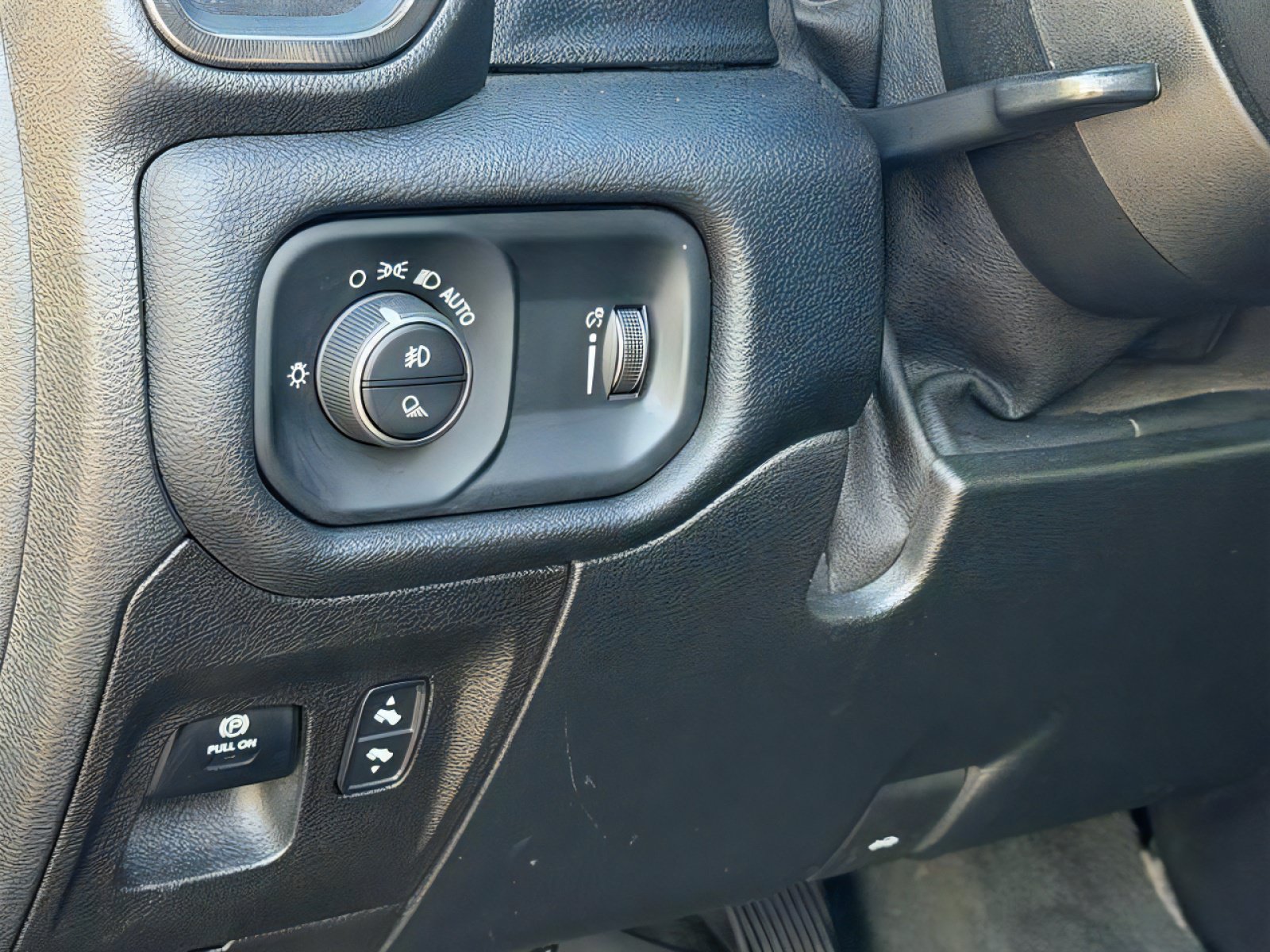 Certified 2022 RAM 1500 Rebel w/ Off Road Group AWD/4WD image 23
