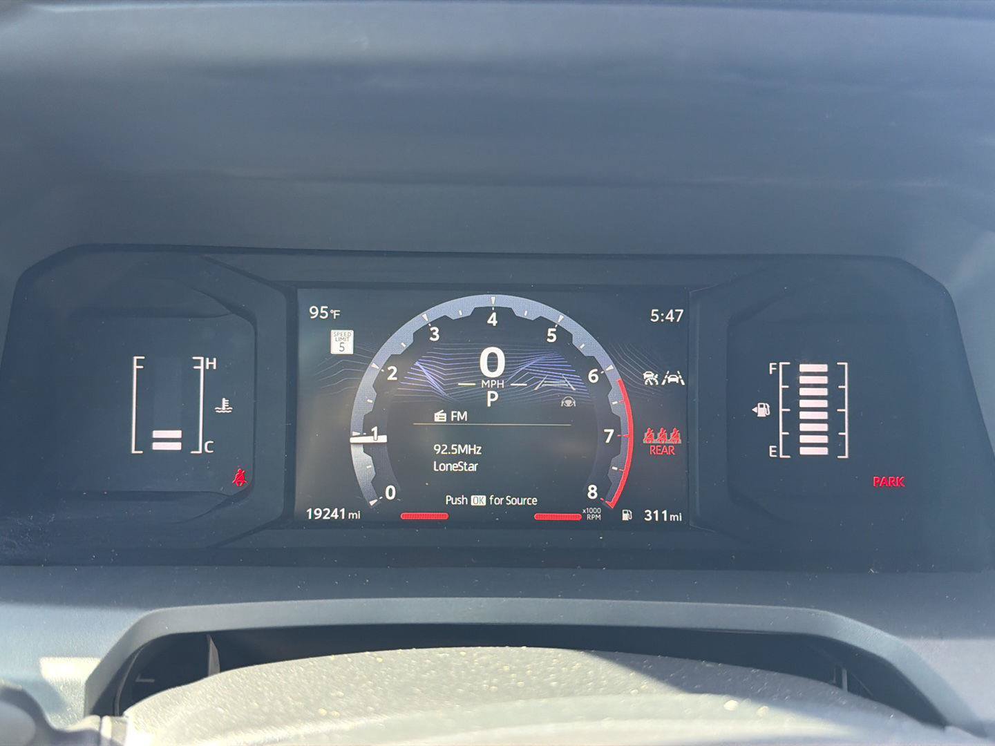 Used 2024 Toyota Tacoma SR5 AWD/4WD image 18