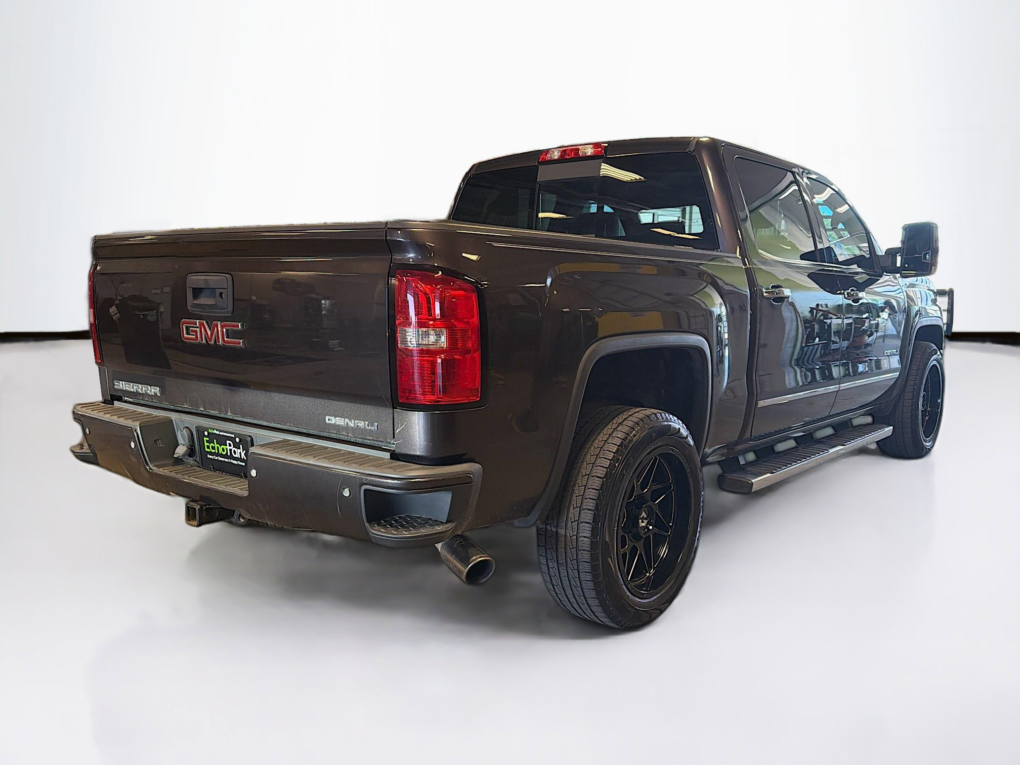 Used 2015 GMC Sierra 1500 Denali w/ Driver Alert Package image 9