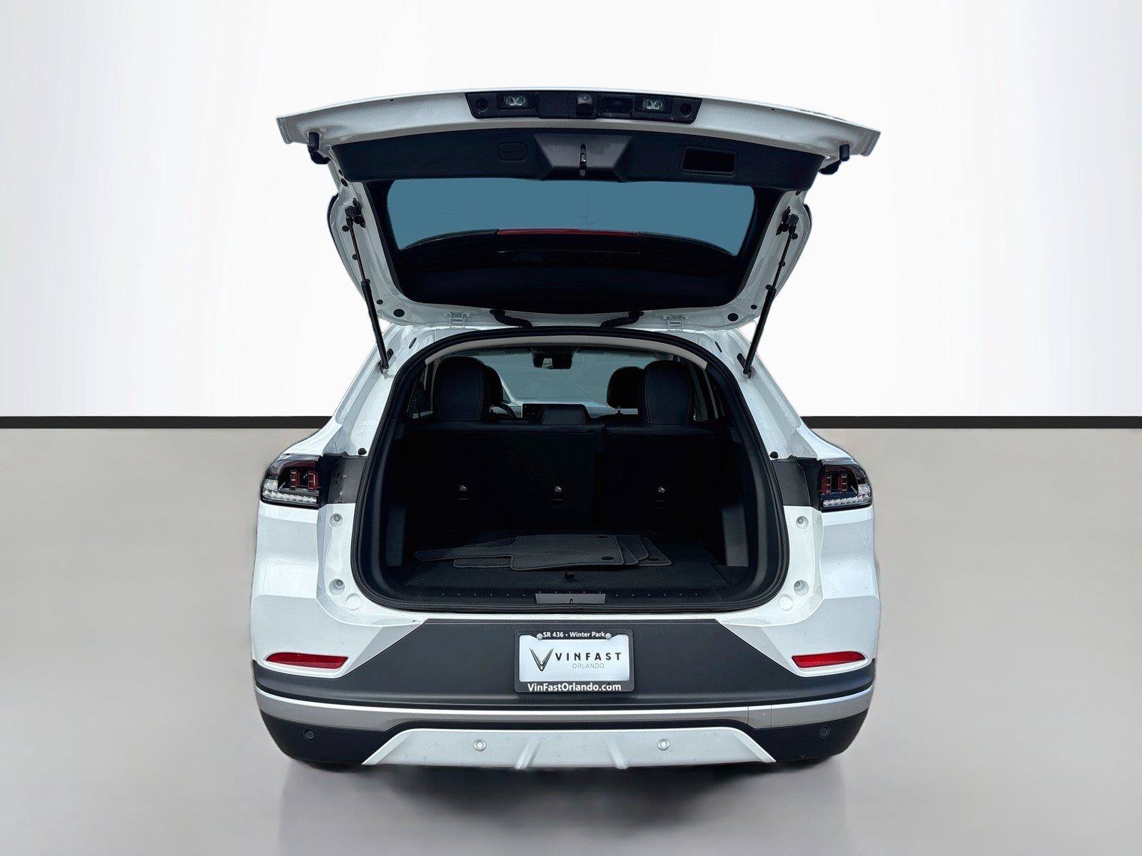 New 2027 VinFast VF 8 Eco AWD/4WD image 25