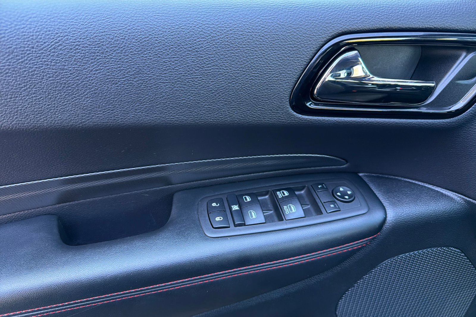 Used 2025 Dodge Durango GT image 10